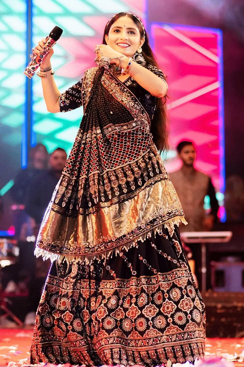 Gita Rabari Real Mirror Work Chaniya Choli Design For Navratri