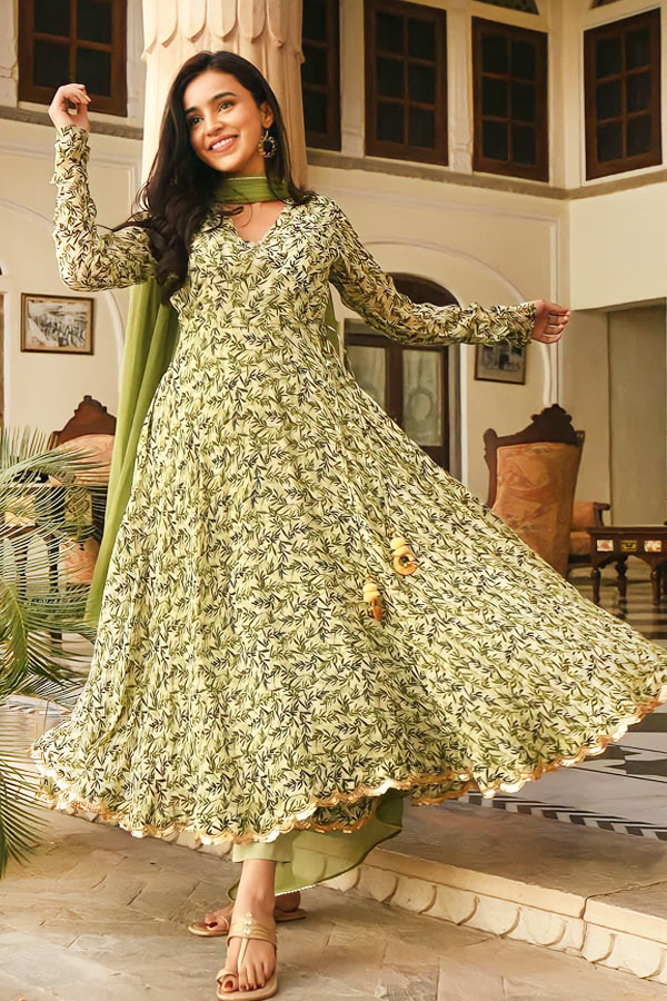 Gown Printed Frock Designs For Ladies Party Wear Long Gown For Girls Design Images