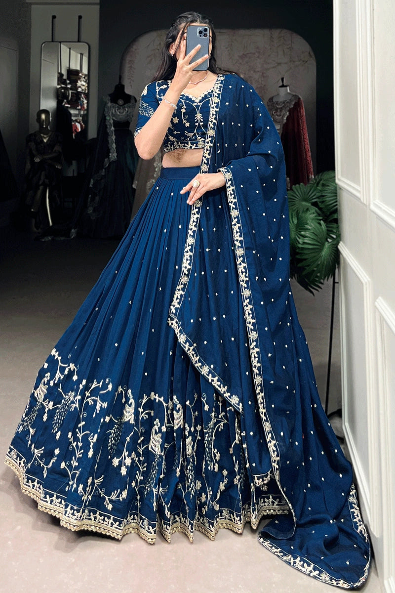 Choli Best Dress To Wear In Sister's Wedding Bridal Lehenga