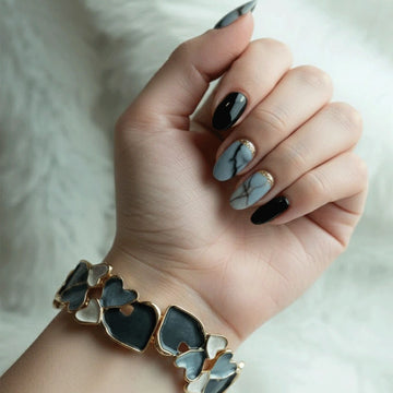 Stylish Dark Color Heart Design Bracelet