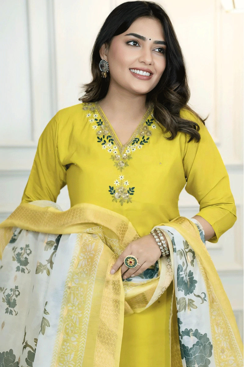 Handwork Embroidery Work Kurti Set For Diwali