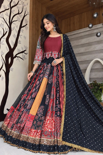 Latest Colorfull Chaniya Choli For Dandiya Raas