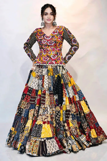 Navratri Special Fully Stitched Gamthi Work Chaniya Choli