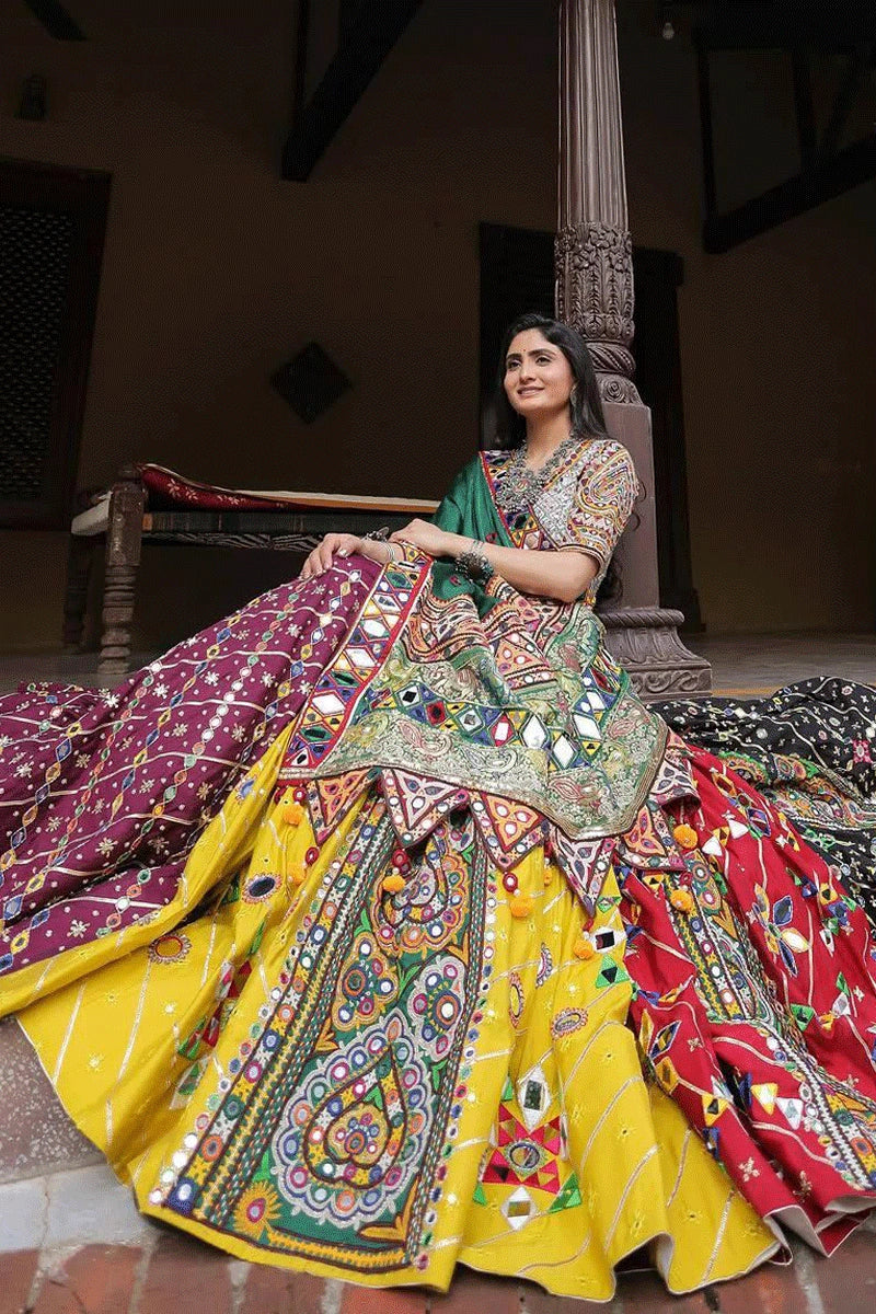 Gujarati Singer Gita Rabari Heavy Real Mirror Work Ghagra Choli For Navratri