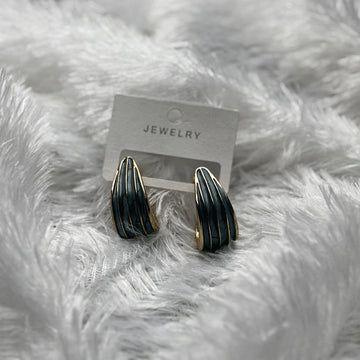 Classic Wave Pattern Hoop Earrings