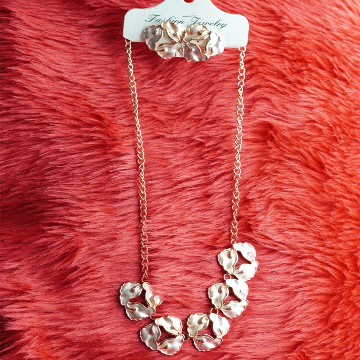 Designer Party Wear Glod Chain Necklace Set