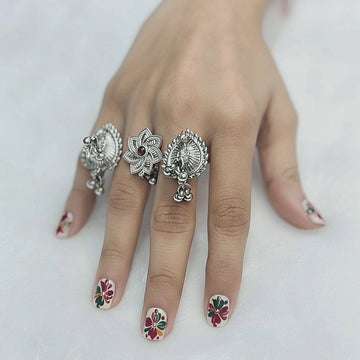 Trendy Oxidised Peacock Design Ring