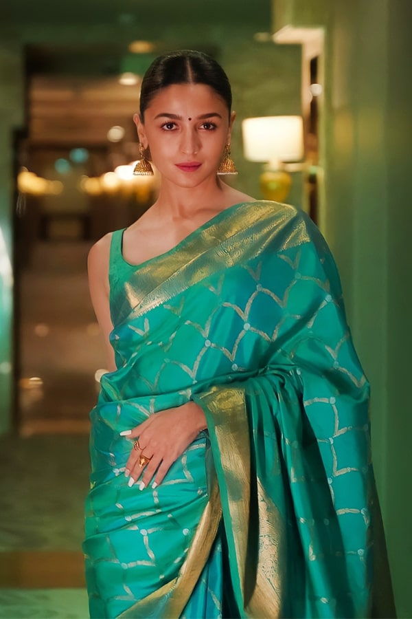 Alia Bhatt Banarasi Saree Look For Wedding