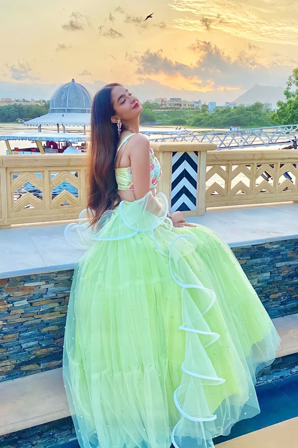 Anushka Sen Dresses Online Shopping Lehenga - Anaya Designer Studio