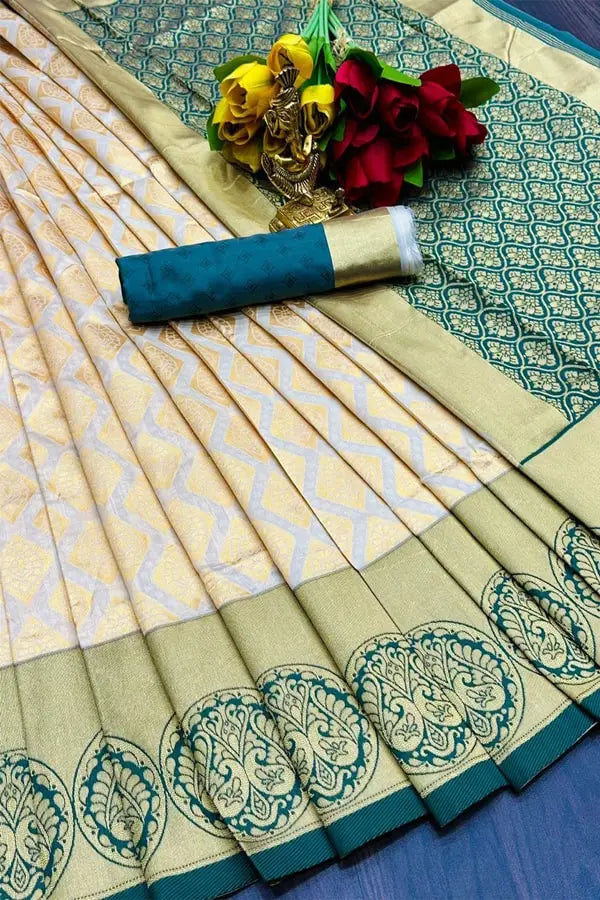 Banarasi Saree Look For Wedding