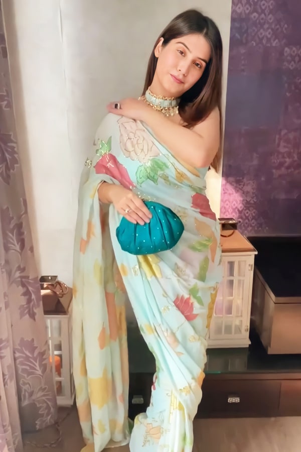 Buy Online Saree for Girls Farewell Party 2022 - Anaya Designer Studio