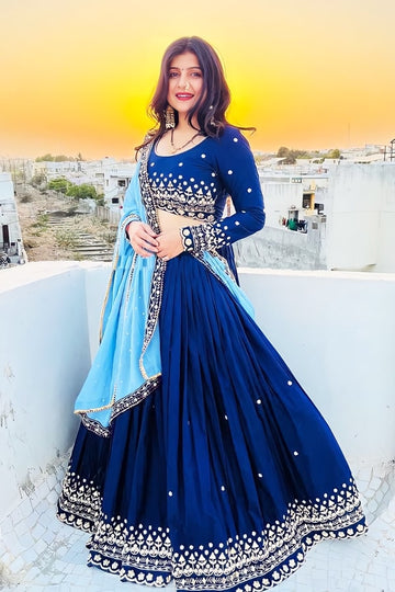 Latest Crop Top Lehenga For Wedding 2022 - Main Image