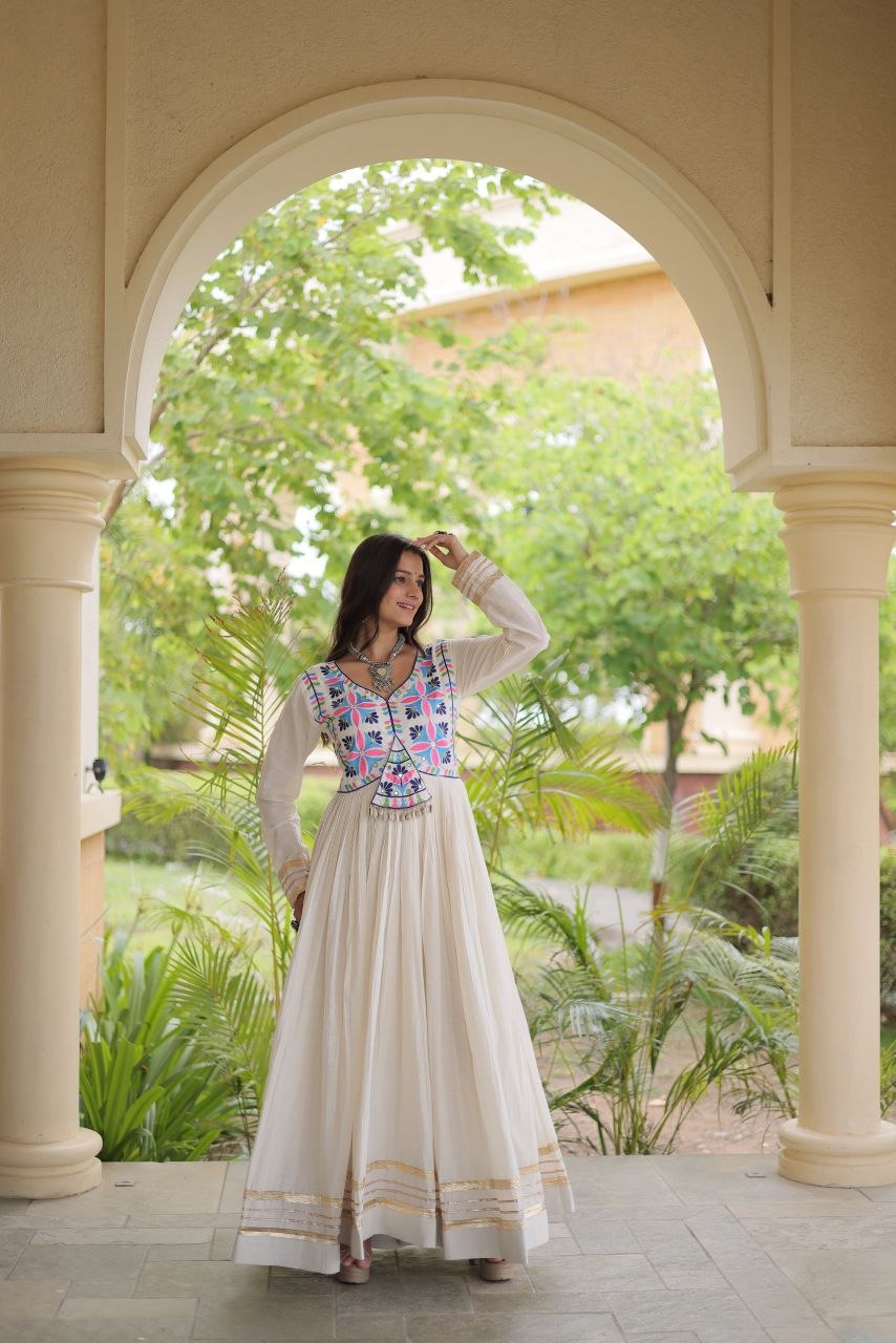 Festive White Long Sleeves Gown
