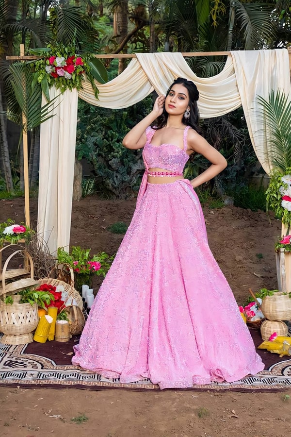 Indian Wedding Dresses For Brides Sisters 2021 - Anaya Designer Studio
