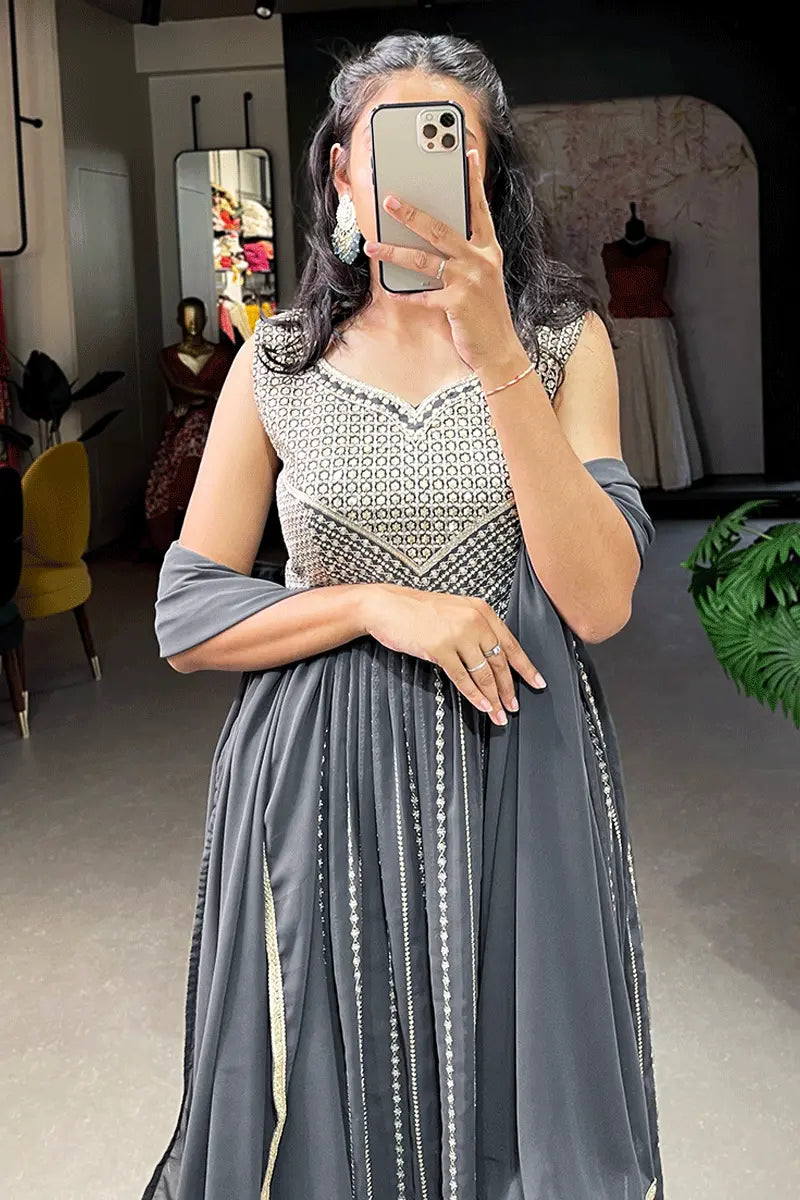 Modern Style Naira Kurti With Plazo