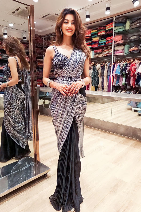 HEAVY TWILVE SEQUENCE WORK SAREE