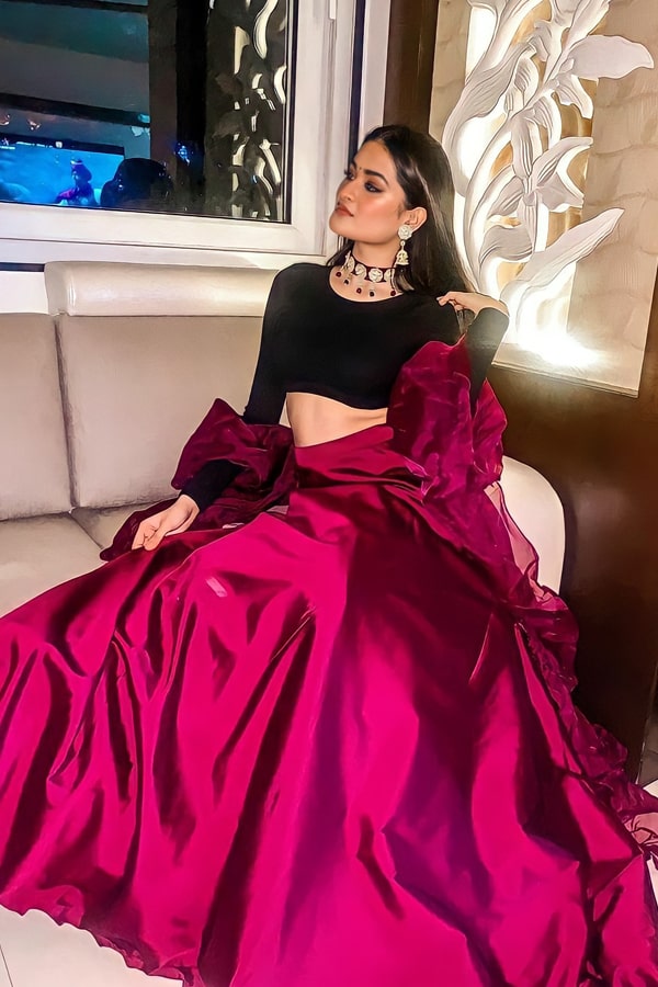 Latest crop top lehenga designs 2021 girls - Anaya Designer Studio