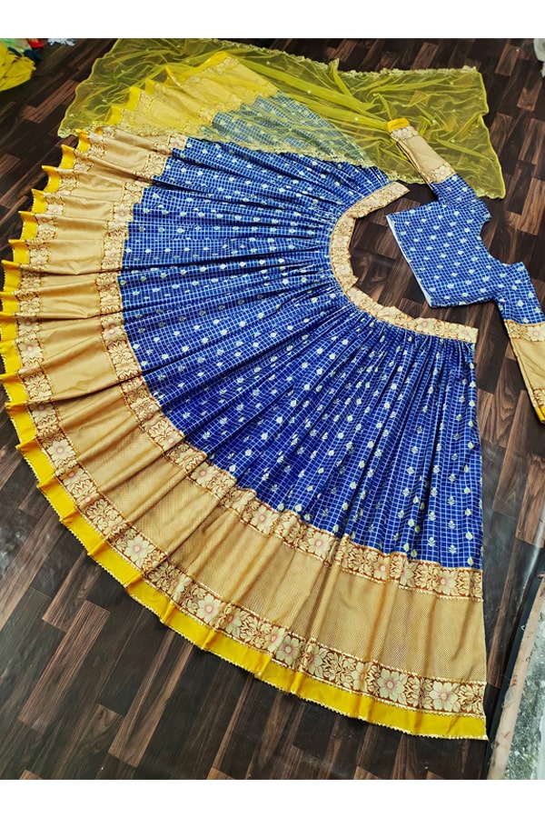 Lehenga designs for girls 2022-2021 (25 Years) - Anaya Designer Studio