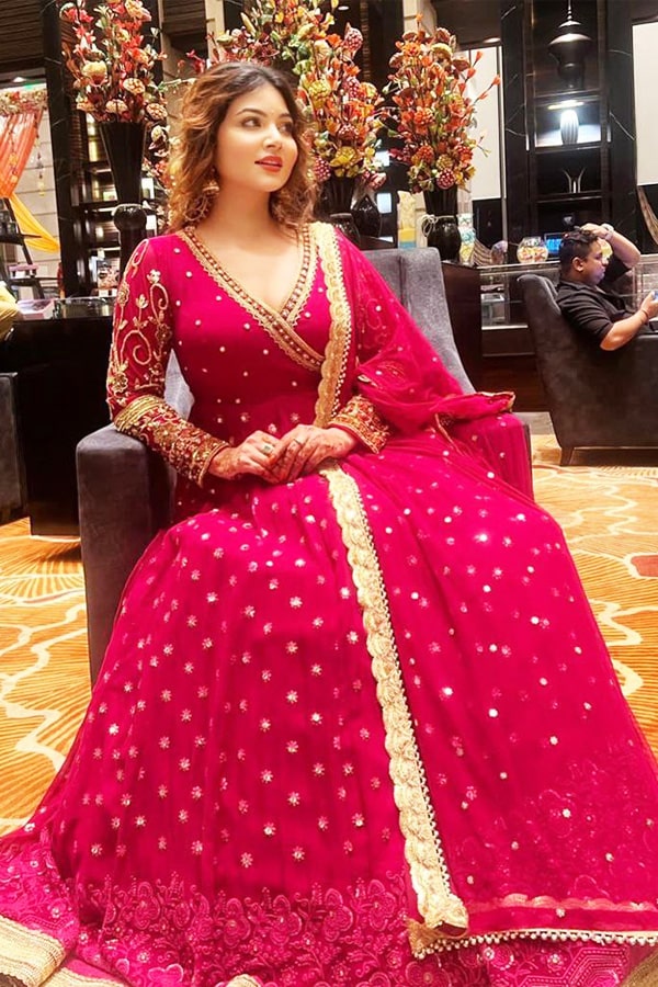 Gowns For Indian Wedding Reception With Price - Anaya Designer Studio