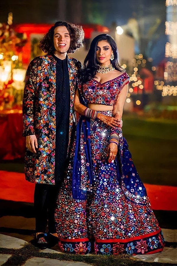 New Navratri chaniya choli design 2021 online - Anaya Designer Studio