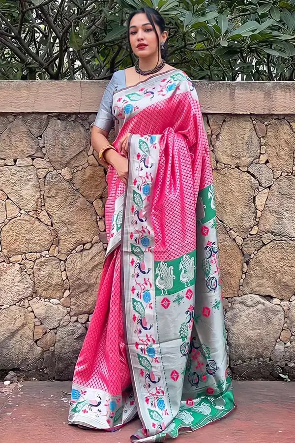 Pink Marathi Paithani Saree Look 2022