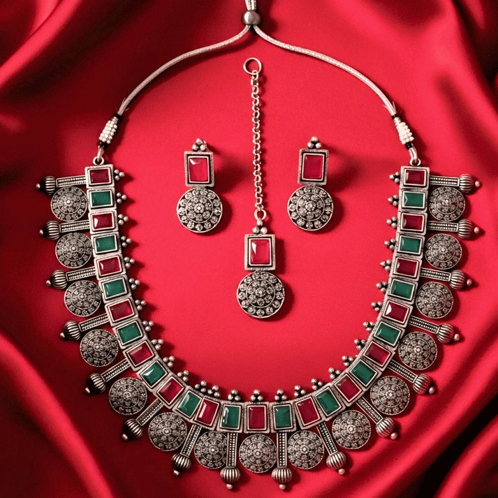 Silver Toned Jewelry Set
