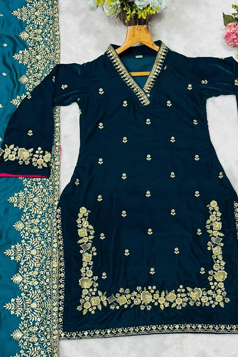 Sonakshi Sinha fashion dress