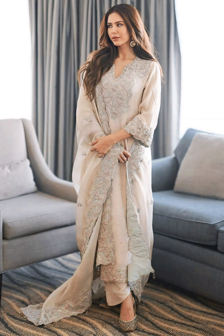 Sonam Bajwa dress suit