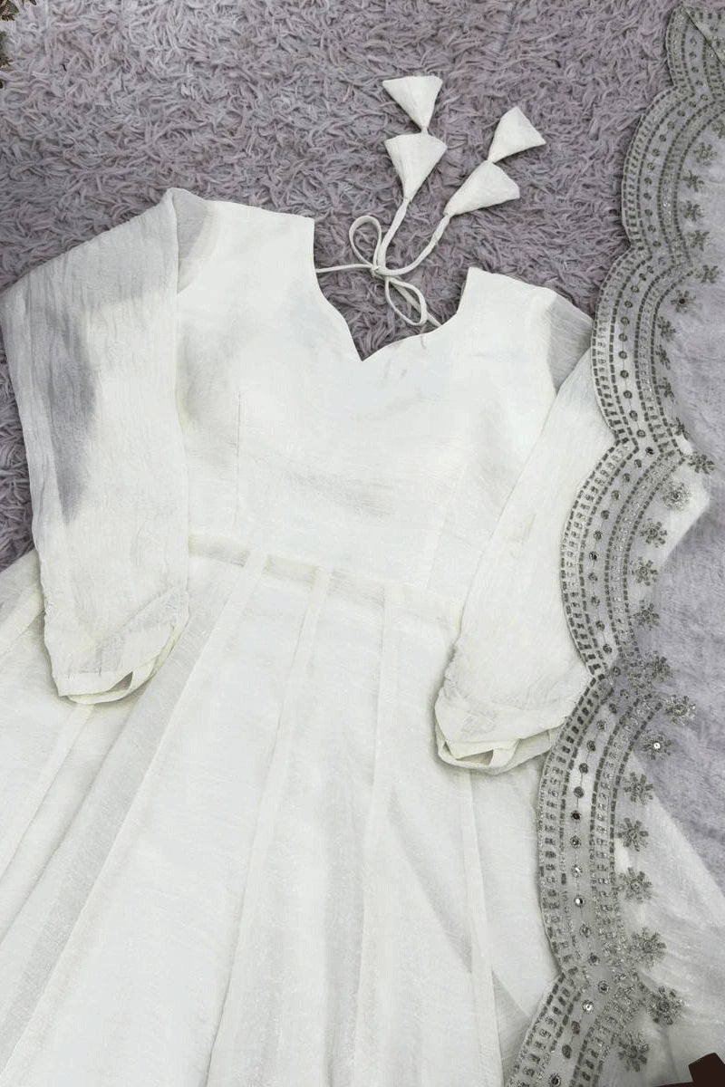 Spiritual occasion clothing