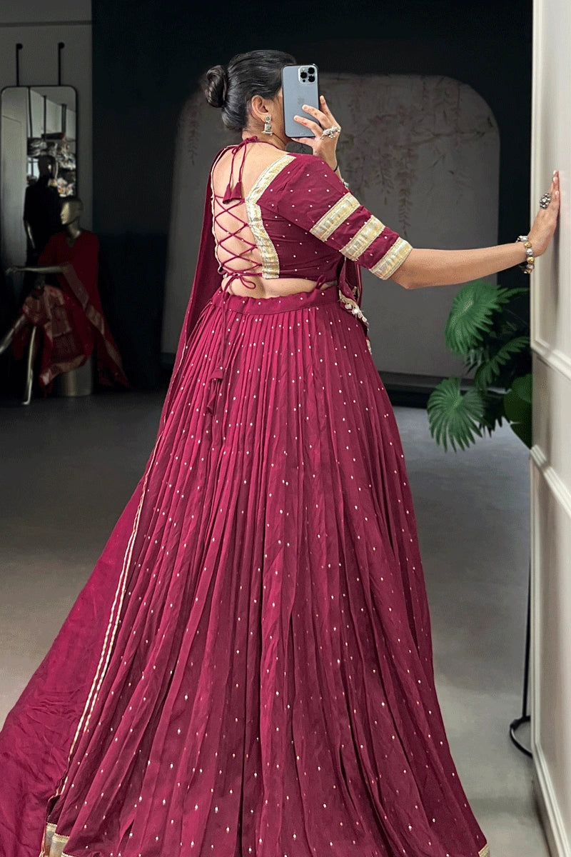 Stylish Lehenga Choli with Zari Embroidery