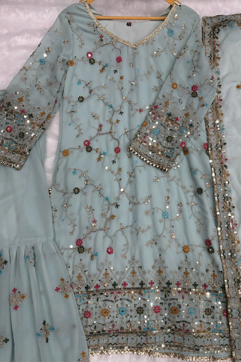 Stylish mehendi dress