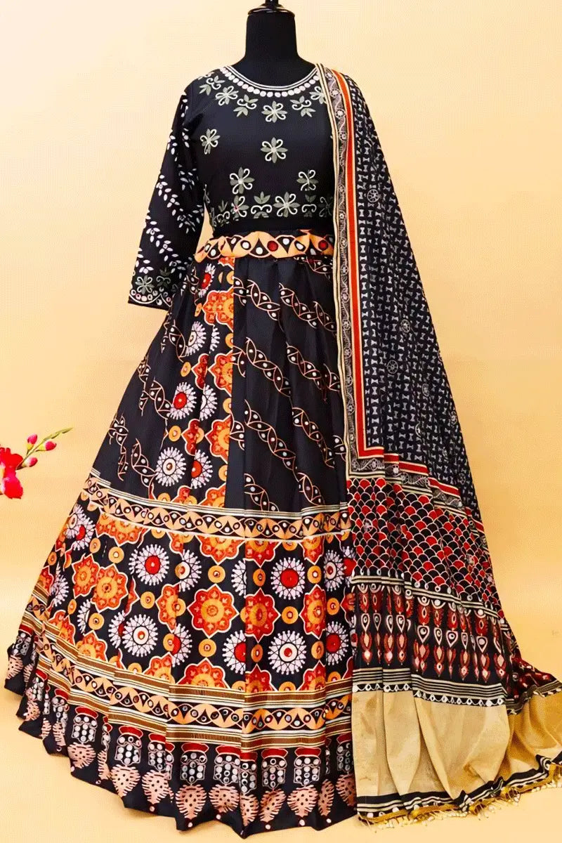 Traditional Chaniya Choli For Navratri