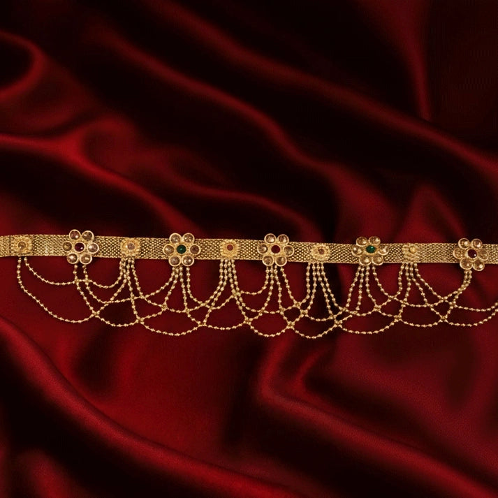Traditional waist accessory