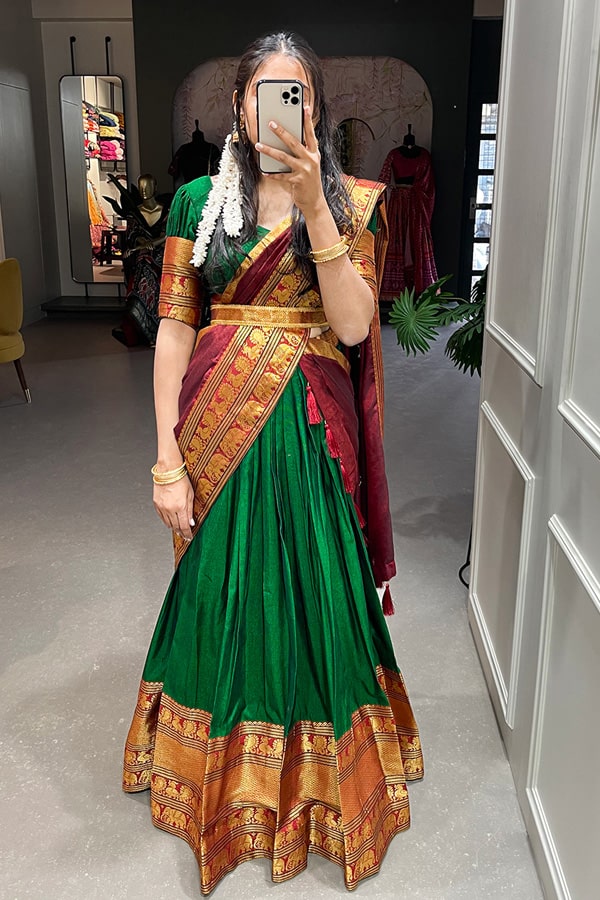 Trendy Kerala Kasavu Half Saree