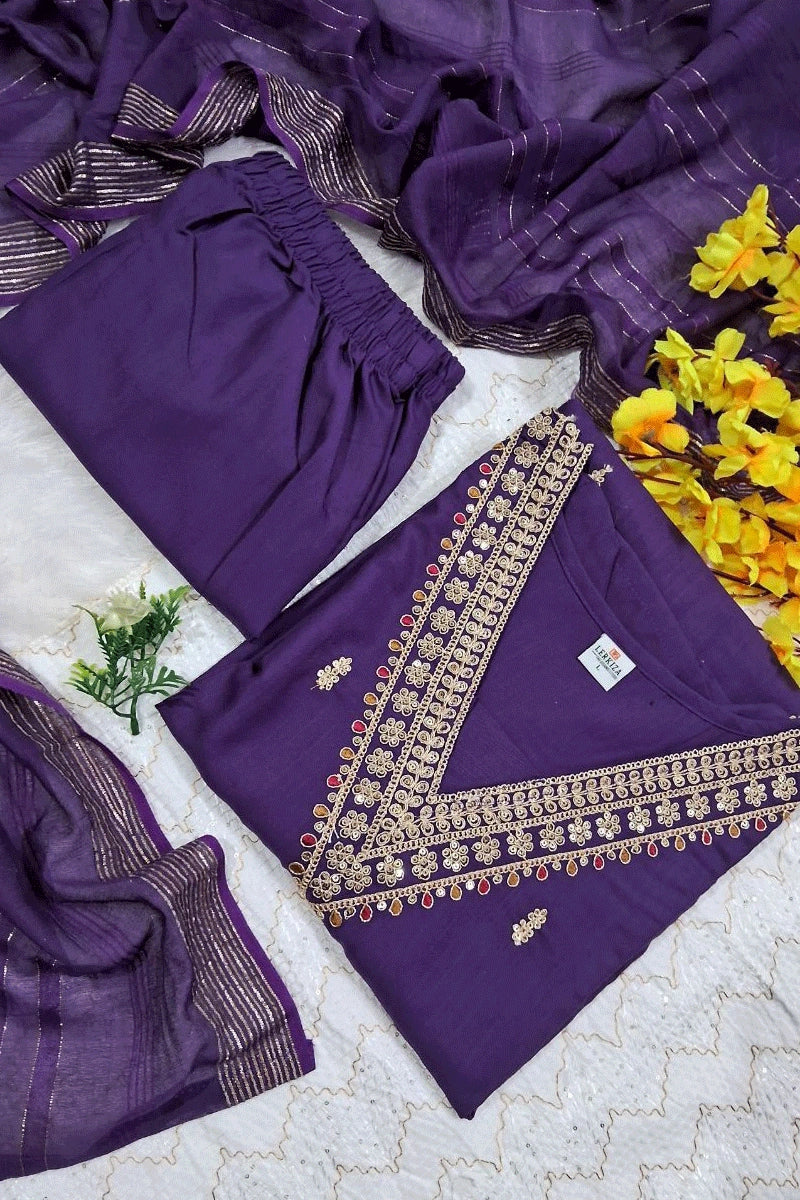 Trendy Ethnic Outfit