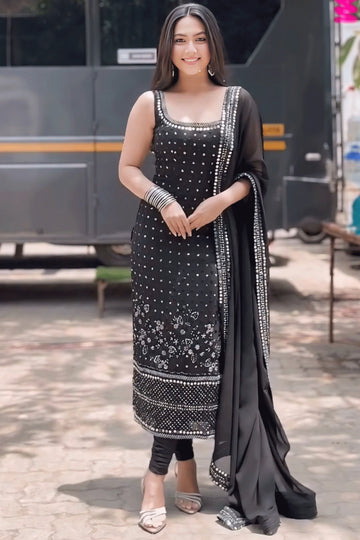 Trendy teenage ethnic wear