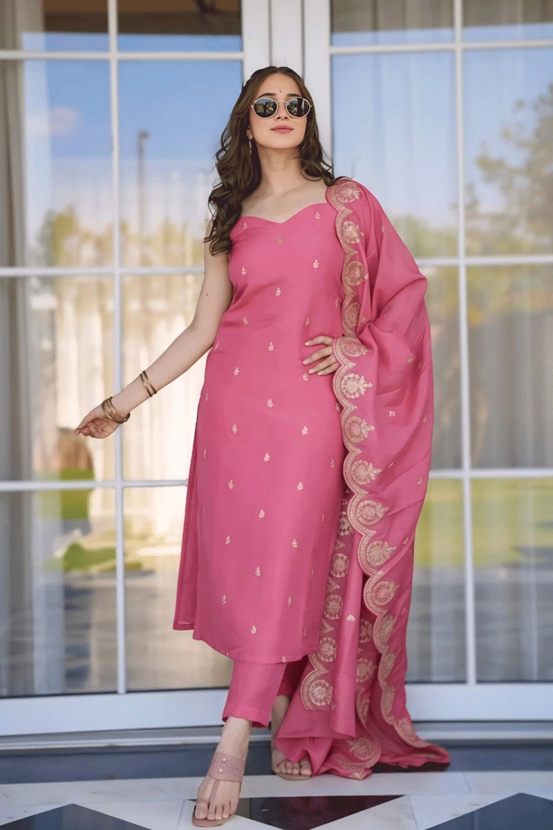 Women’s ethnic set