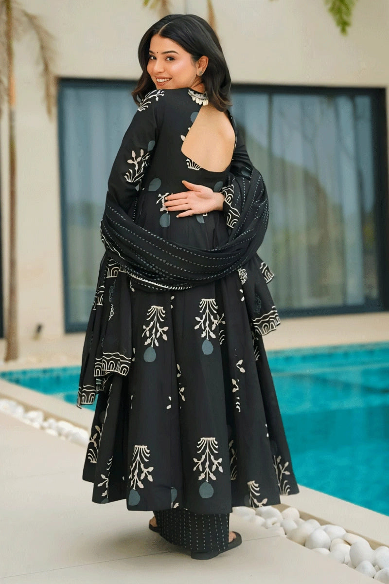 All Black Long Gown With Dupatta For Sangeet - Anaya Designer Studio All Black Long Gown With Dupatta For Sangeet - Anaya Designer Studio
