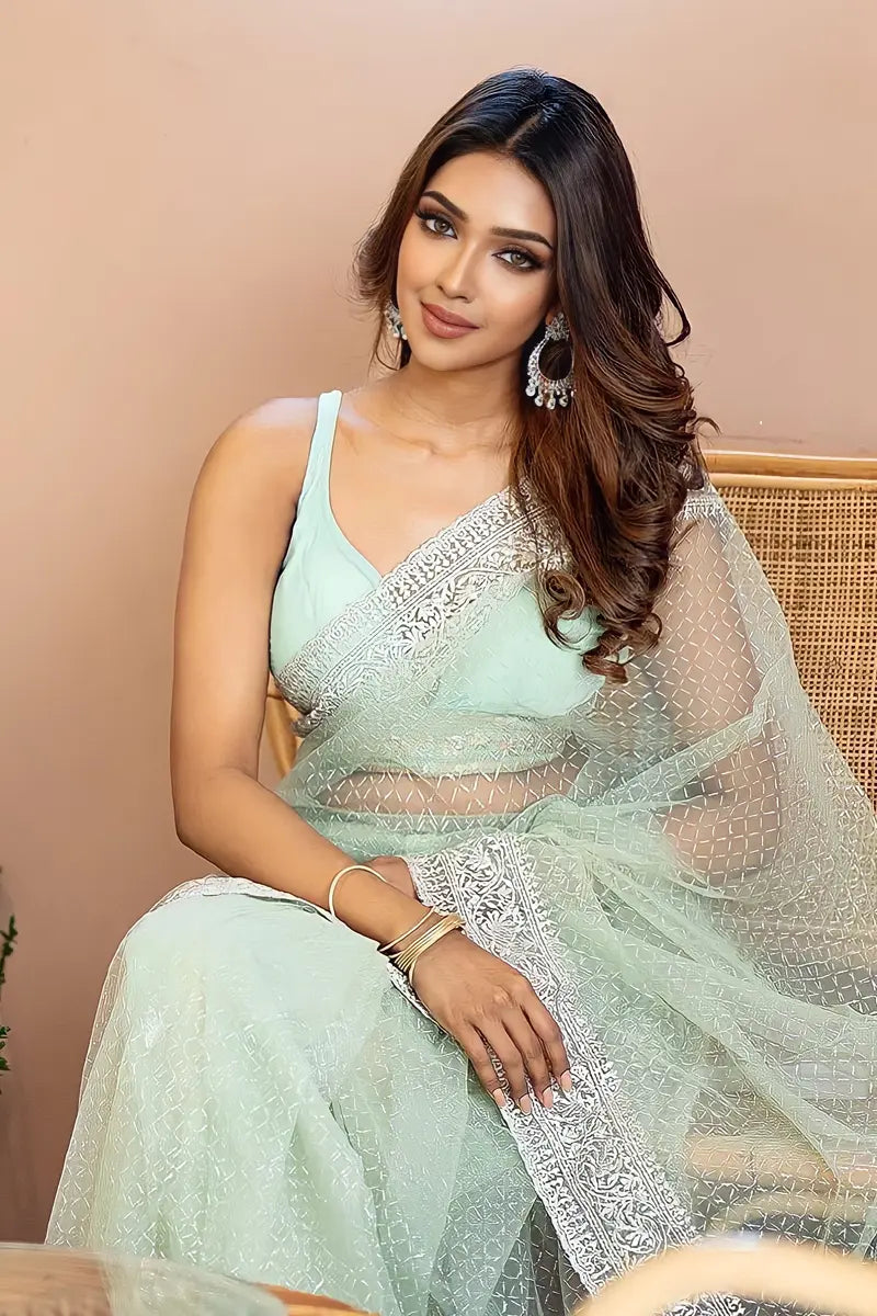 white saree for girls