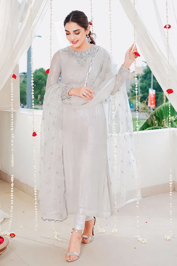 Latest Designer Salwar Suit Design For Wedding