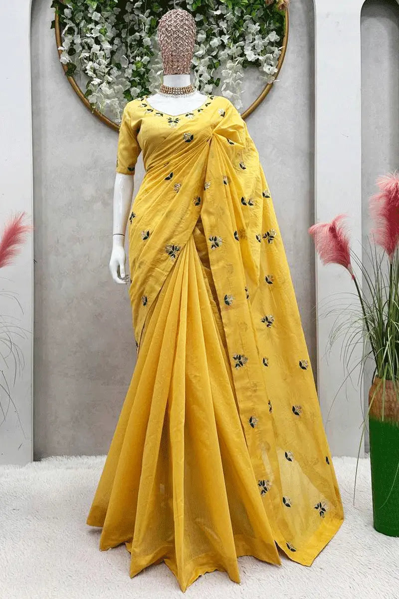 haldi look for bride in saree