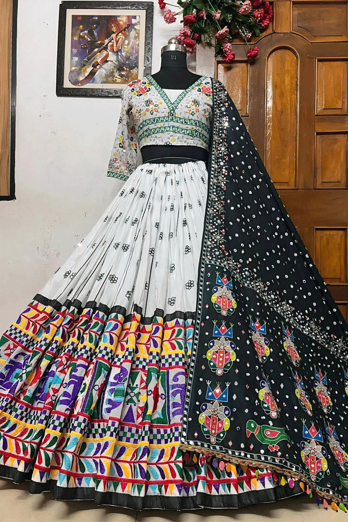 heavy flair chaniya choli for garba night