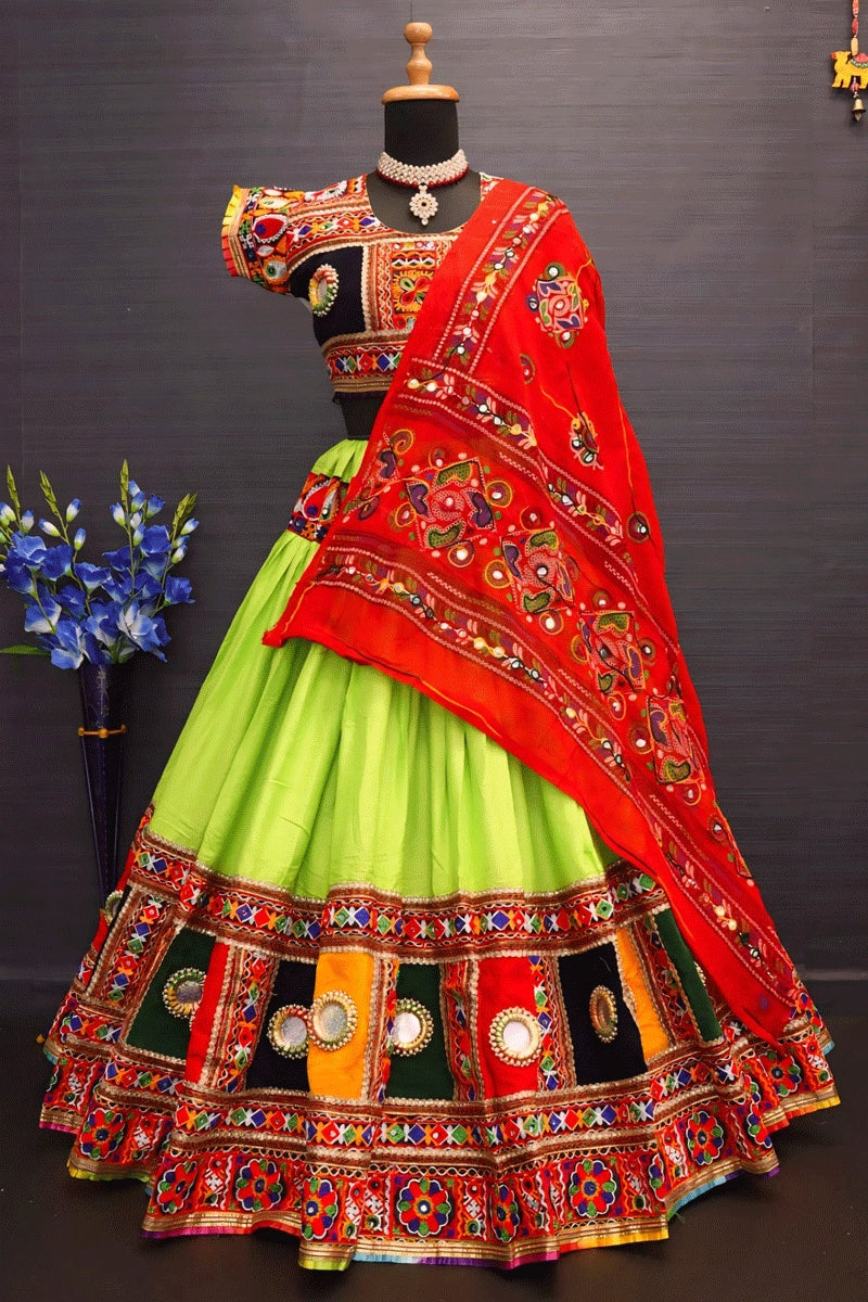heavy gamthi work chaniya choli for garba