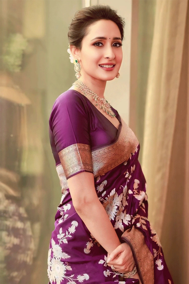 indian actress pragya jaiswal silk purple saree