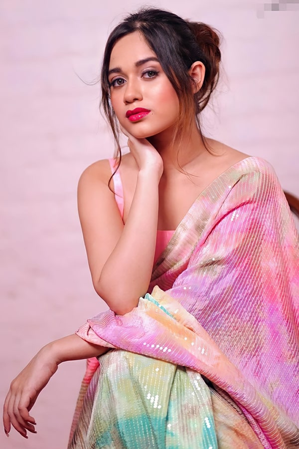 jannat zubair rahmani saree photo