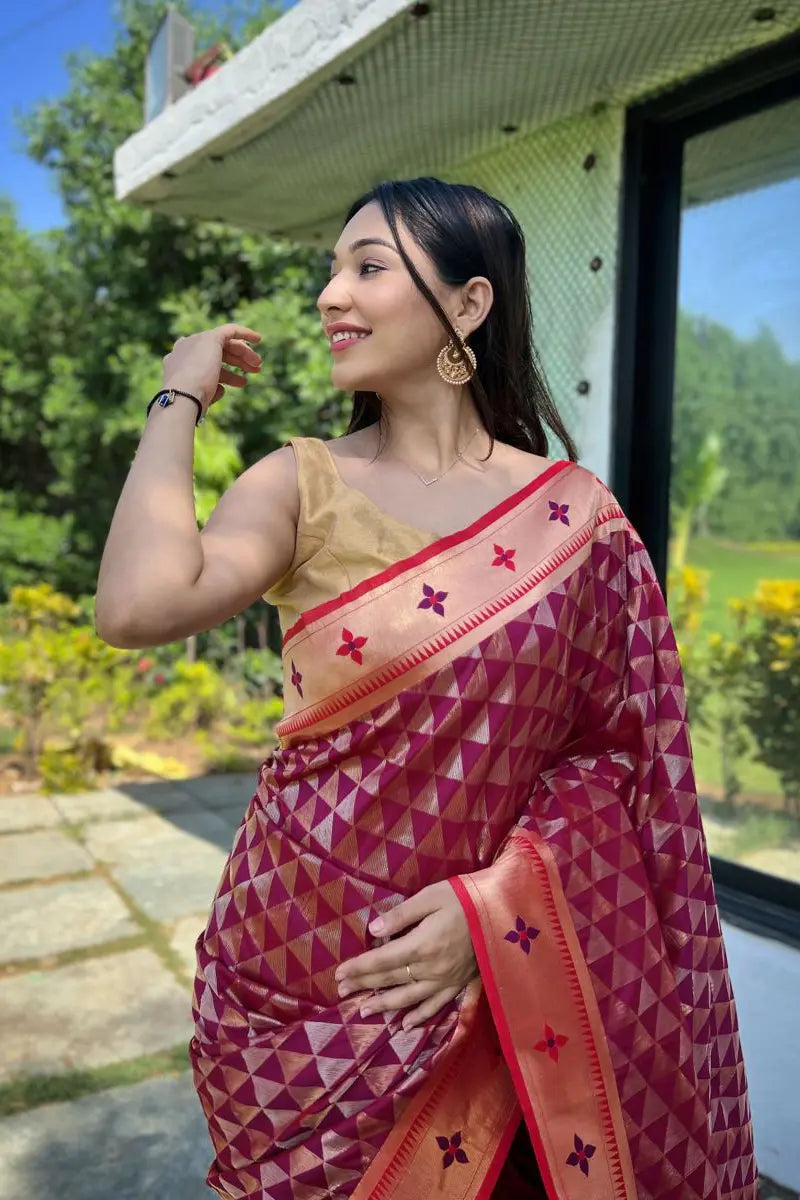 rani pink saree design for women