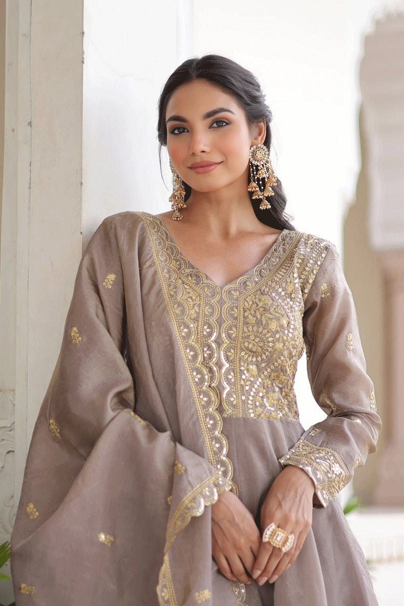 long sleeves sequin embroidery gown