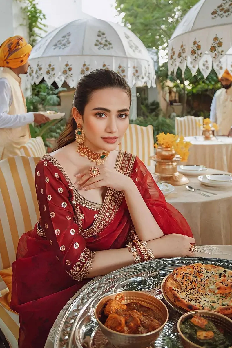 karva chauth ke liye saree