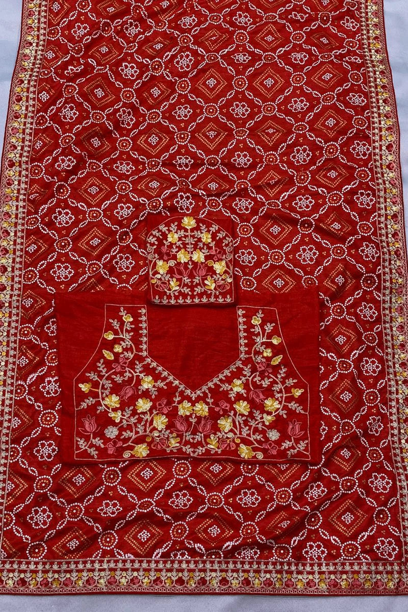 red bandhani saree