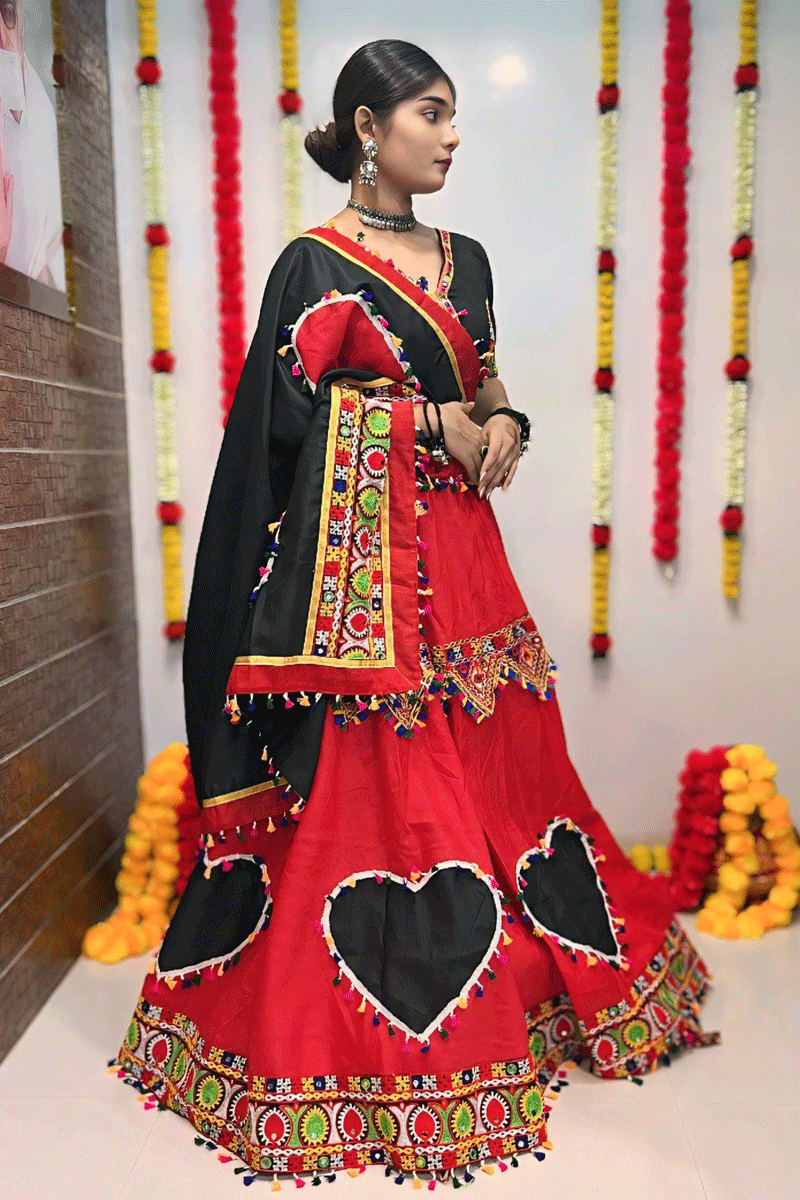 Navratri Special Gamthi Work Black Lehenga Choli With Dupatta